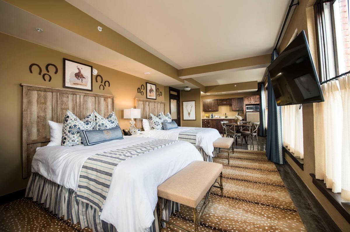 Frontier Hotel Pawhuska ภายนอก รูปภาพ